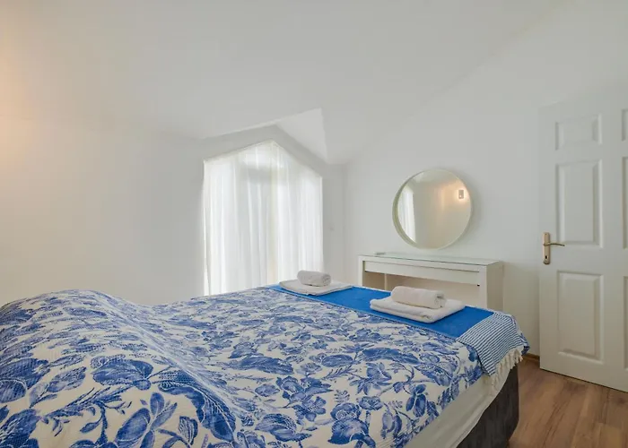 çalış'da Denize Sıfır özel Plajlı Lüks Daire Fethiye