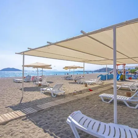 Sunset Club Denize Sifir Oezel Plaj Fethiye