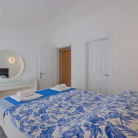 Fethiye Çalış'da Denize Sıfır Özel Plajlı Lüks Daire *