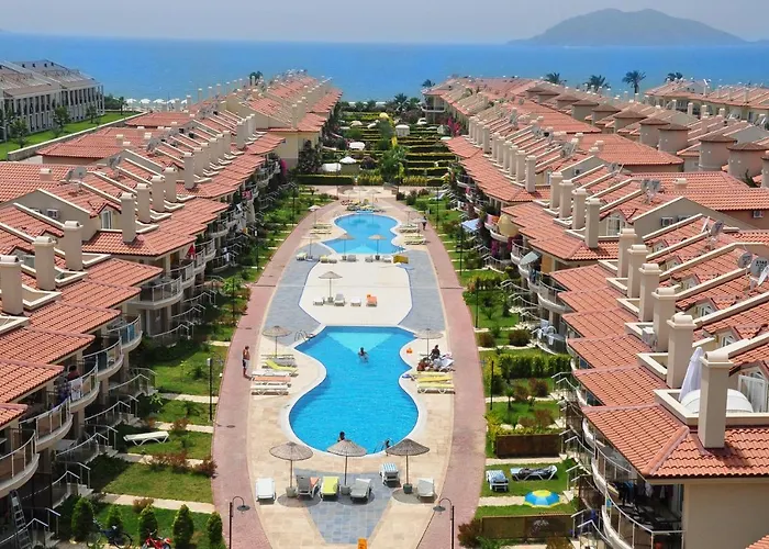çalış'da Denize Sıfır özel Plajlı Lüks Daire Fethiye