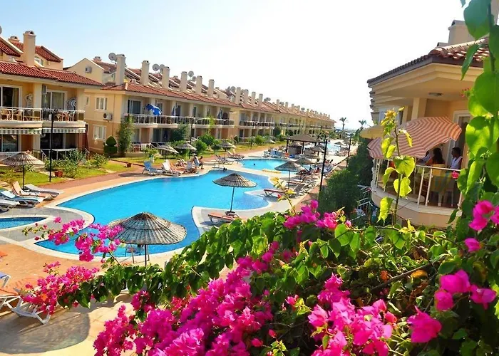 Daire çalış'da Denize Sıfır özel Plajlı Lüks Fethiye