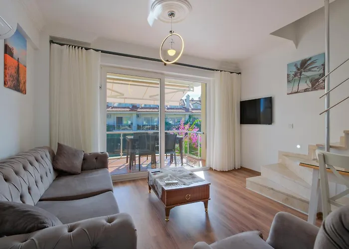 Calis'da Denize Sifir Oezel Plajli Lueks Apartament Fethiye