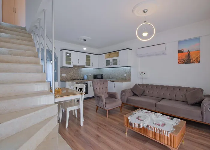 Calis'da Denize Sifir Oezel Plajli Lueks *